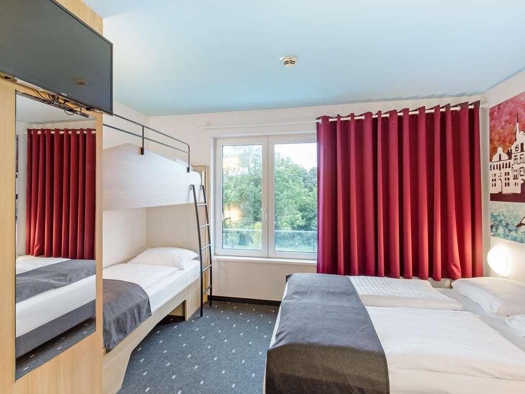 B&B Hotel Lueneburg Oda fotoğraf